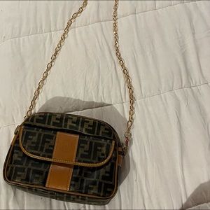 FENDI CROSSBODY